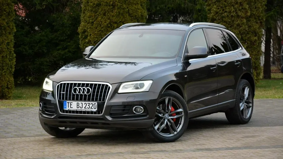 AUDI Q5 -