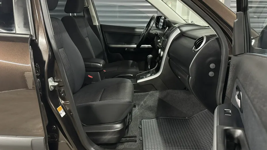 SUZUKI Grand Vitara -