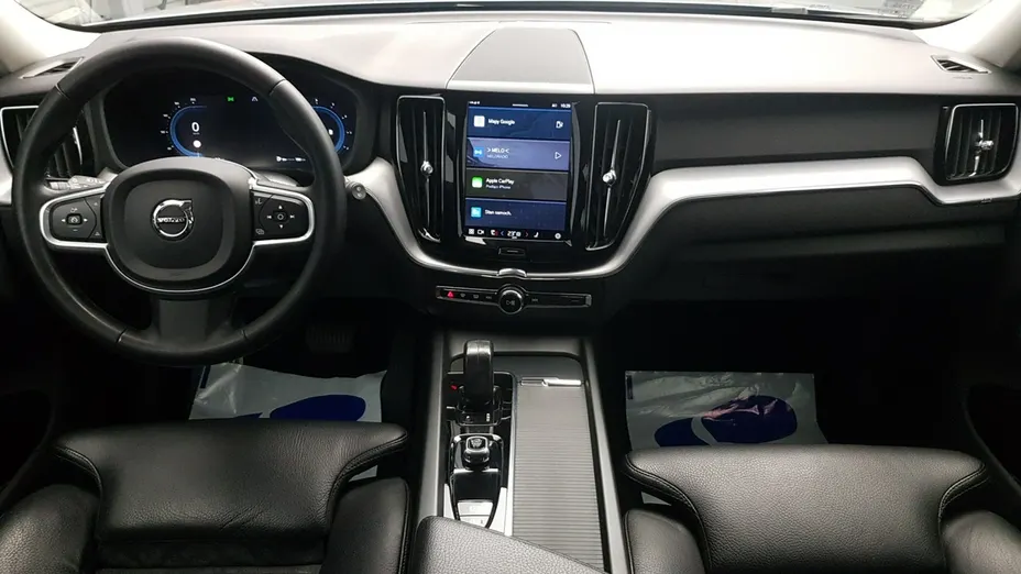 VOLVO XC60 -