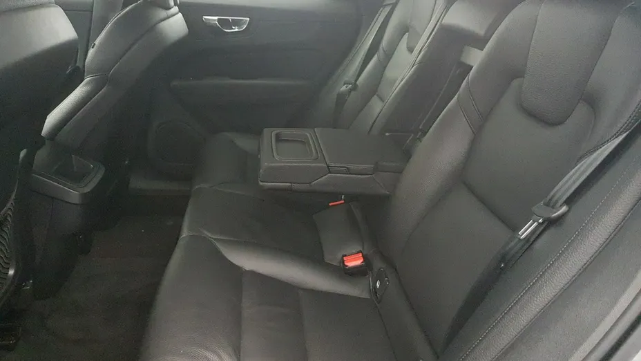 VOLVO XC60 -