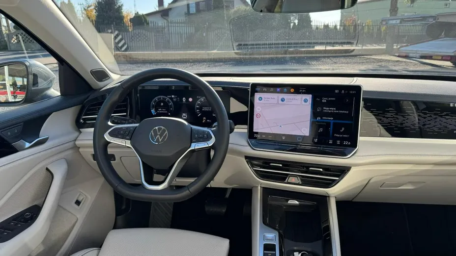 VOLKSWAGEN Passat -