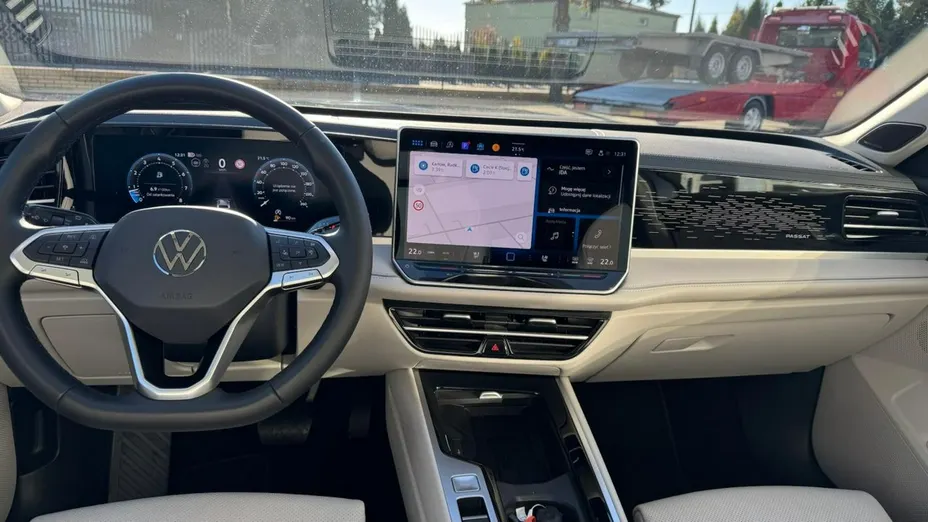 VOLKSWAGEN Passat -