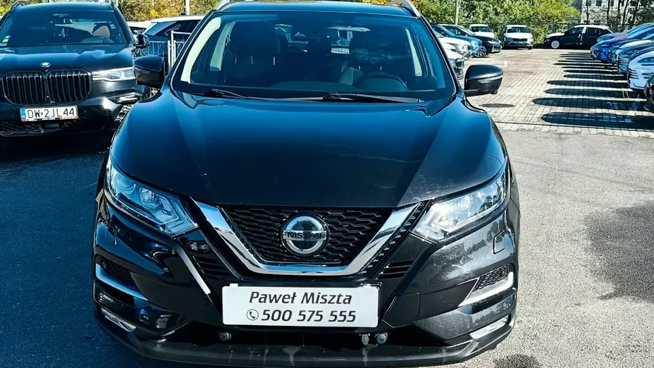 NISSAN Qashqai -
