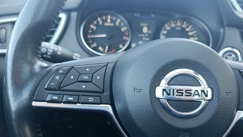 NISSAN Qashqai -