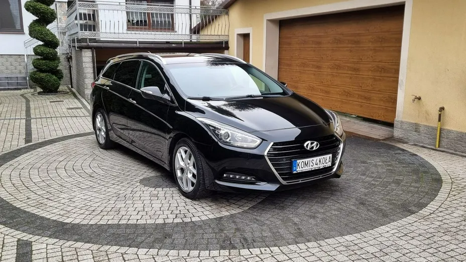 HYUNDAI i40 -