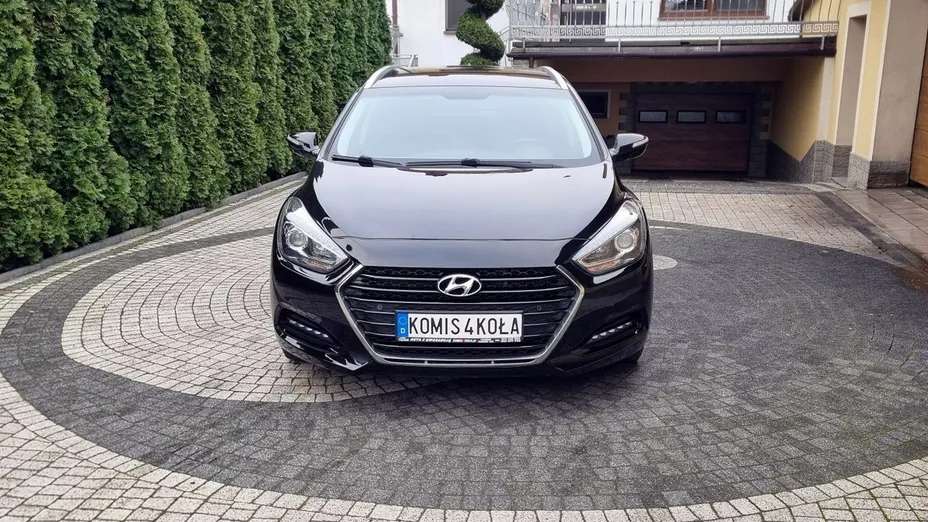 HYUNDAI i40 -