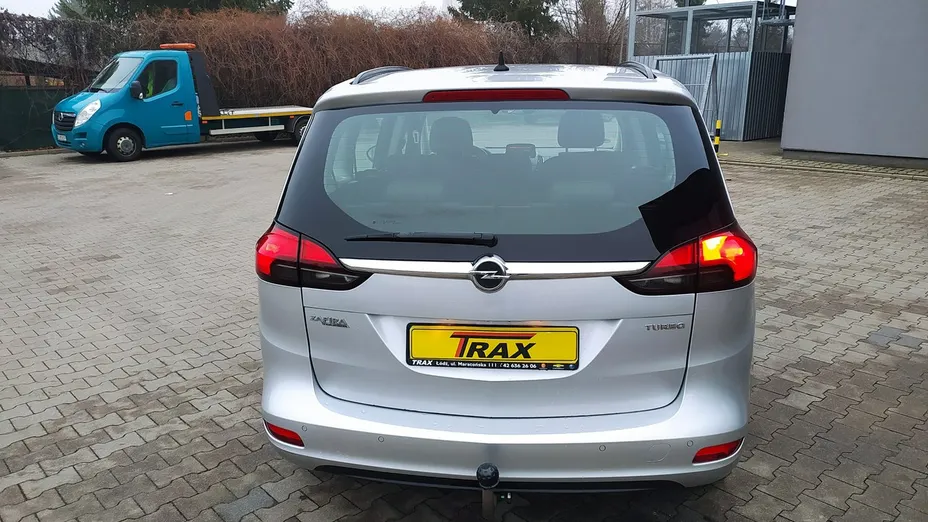 OPEL Zafira -
