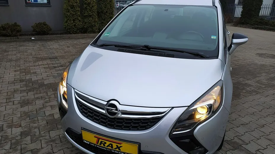 OPEL Zafira -