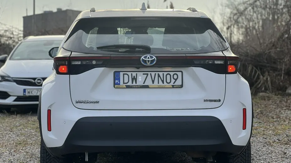 TOYOTA Yaris Cross -