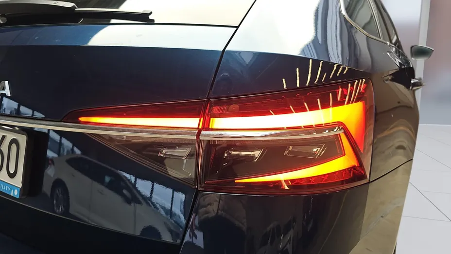 SKODA Superb Superb 2.0 TDI SCR Ambition