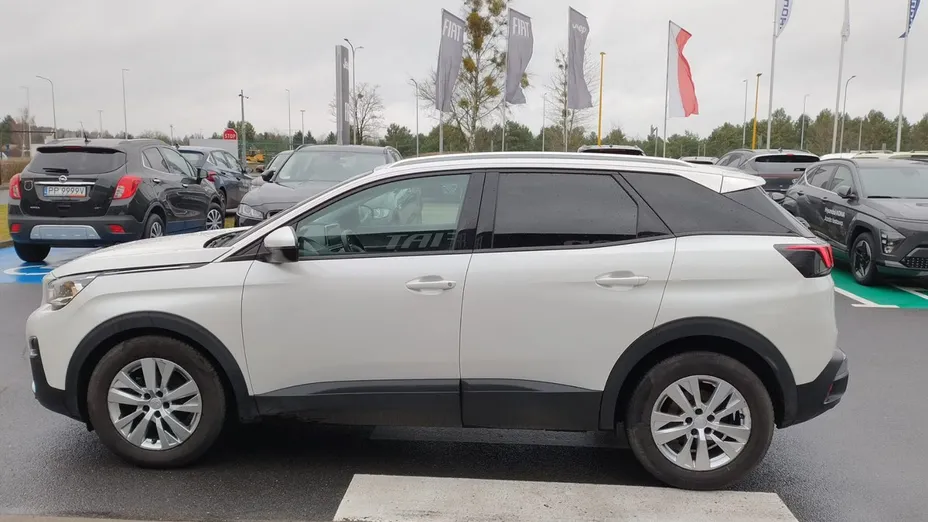PEUGEOT 3008 -