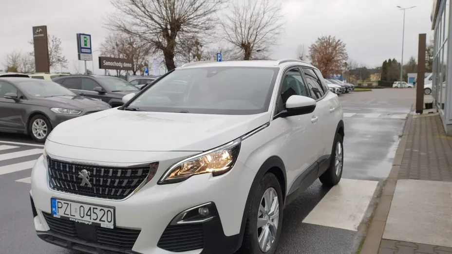PEUGEOT 3008 -