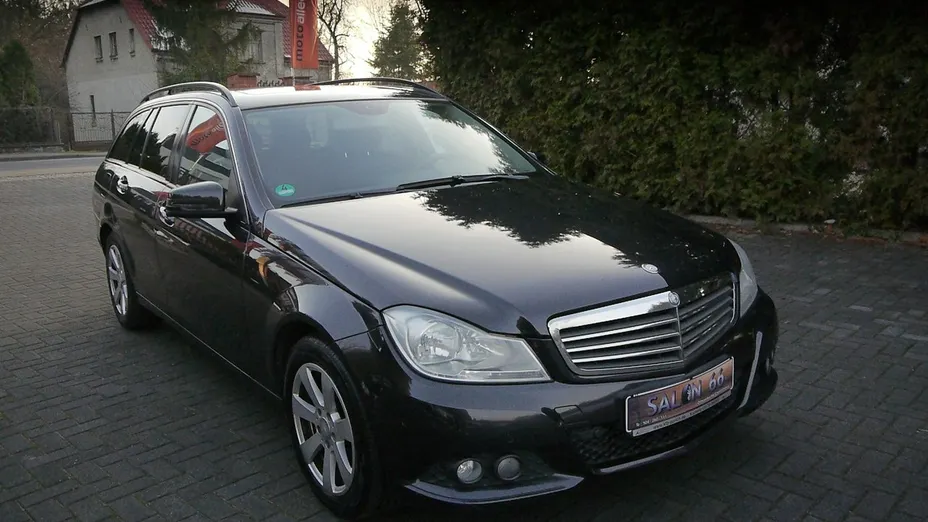 MERCEDES-BENZ C Klasa -