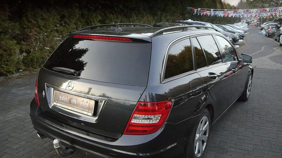 MERCEDES-BENZ C Klasa -
