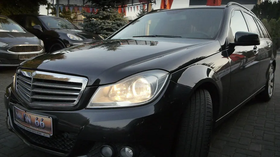 MERCEDES-BENZ C Klasa -