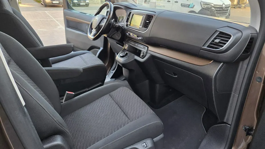 TOYOTA Proace Verso -