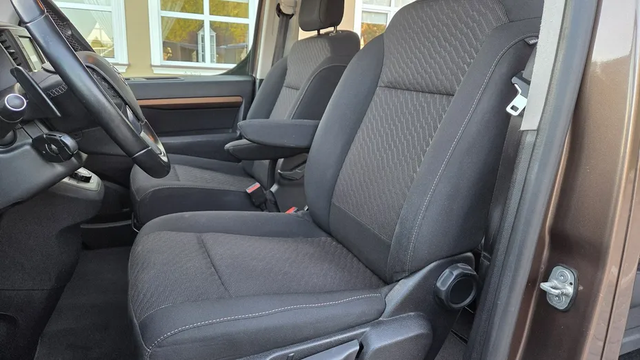 TOYOTA Proace Verso -