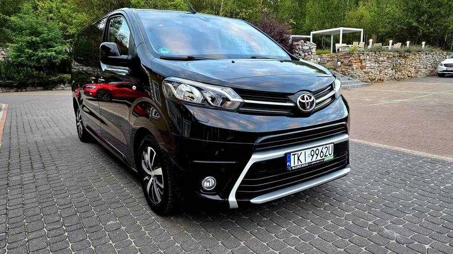 TOYOTA Proace Verso -