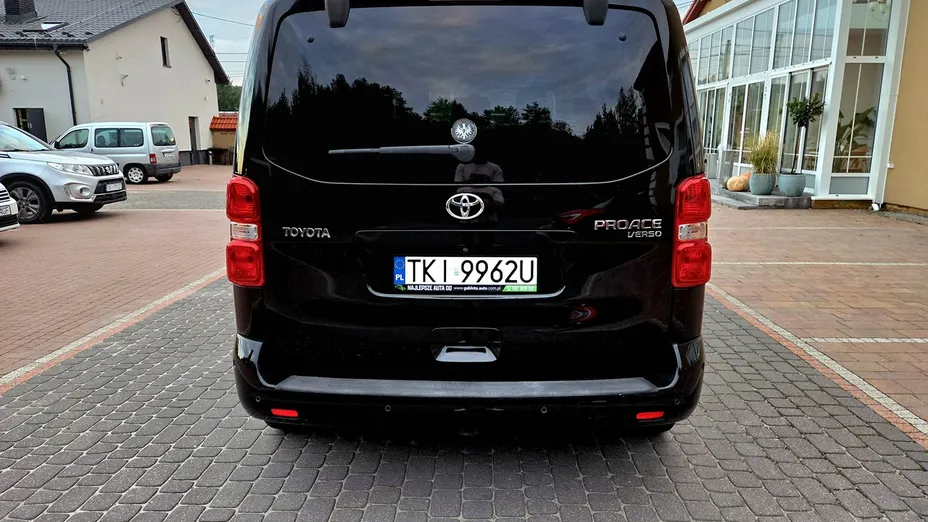 TOYOTA Proace Verso -