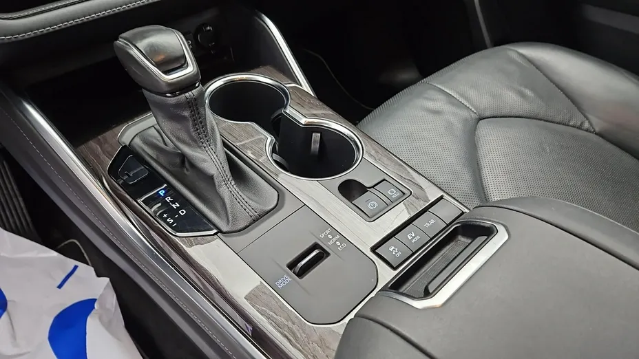 TOYOTA Highlander -