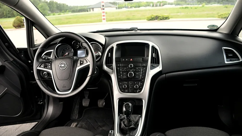 OPEL Astra -