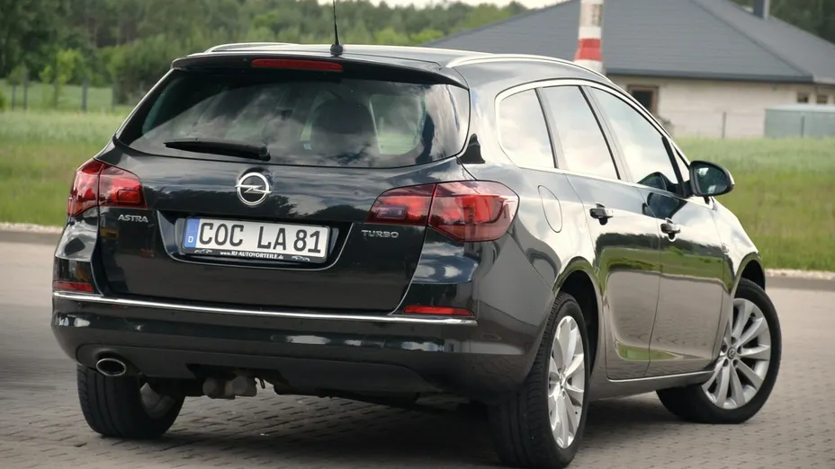 OPEL Astra -