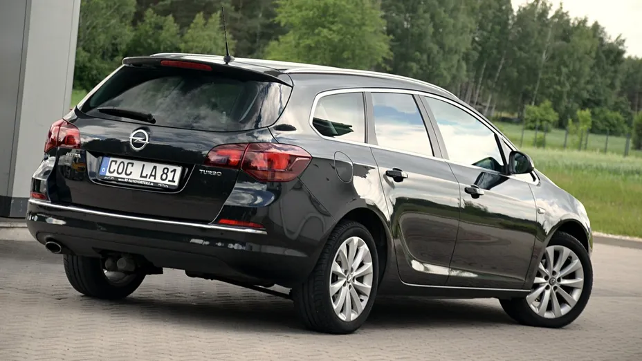 OPEL Astra -