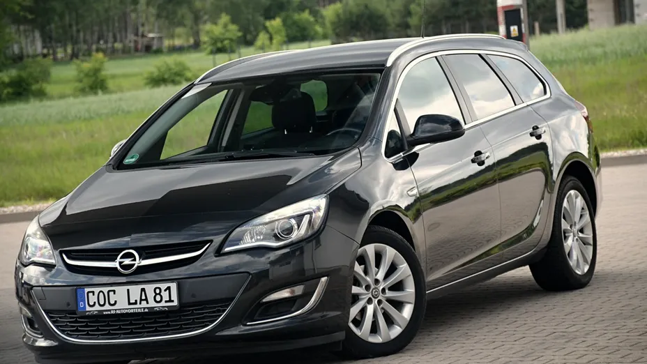 OPEL Astra -