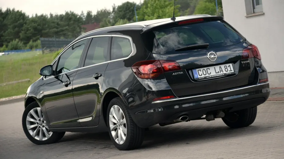 OPEL Astra -