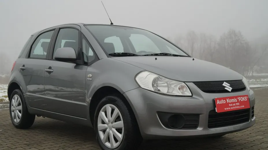 SUZUKI SX4 -