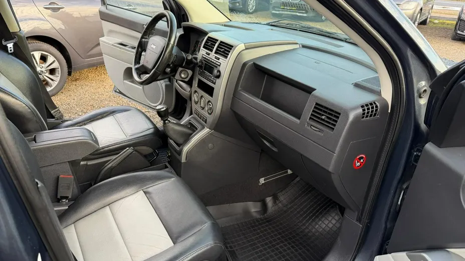 JEEP Compass -