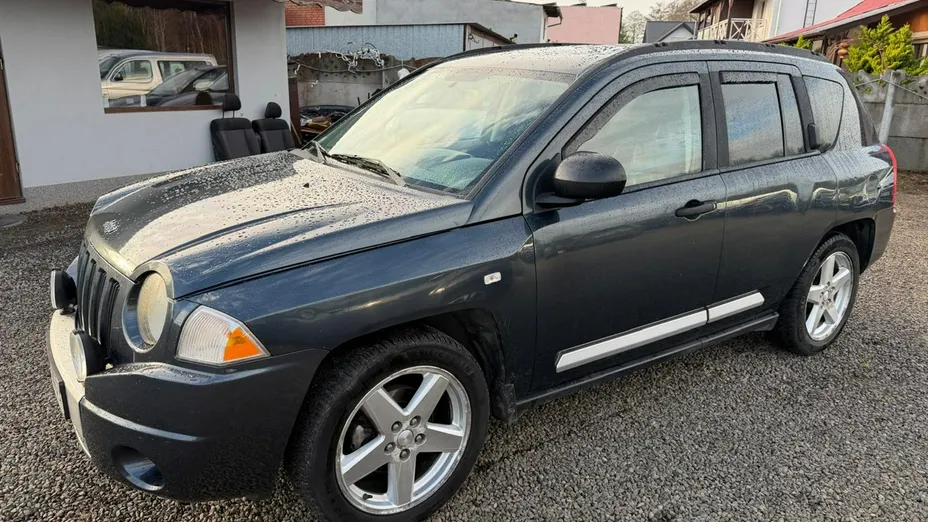 JEEP Compass -