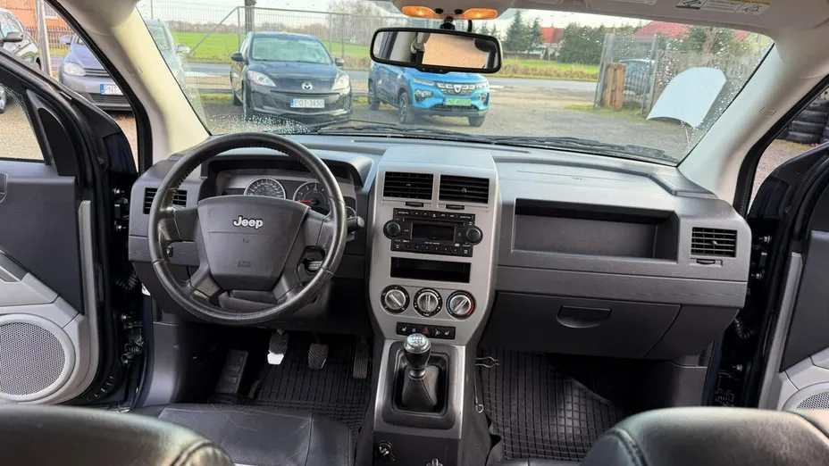 JEEP Compass -