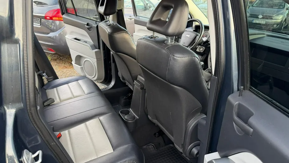 JEEP Compass -