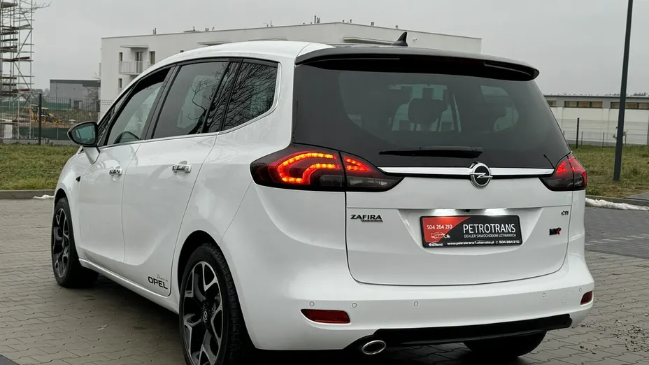 OPEL Zafira -