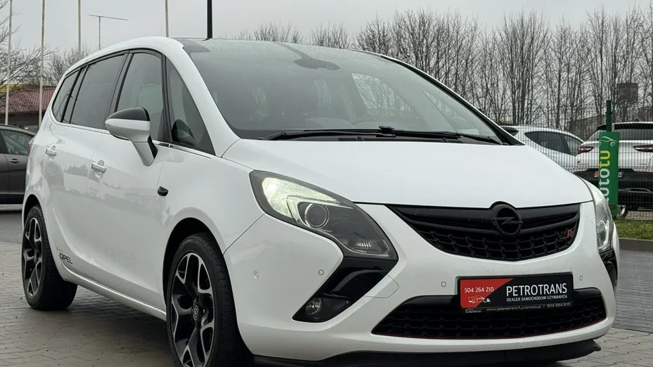 OPEL Zafira -