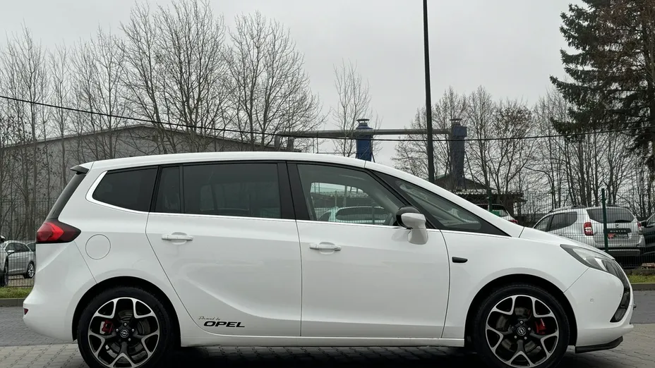 OPEL Zafira -