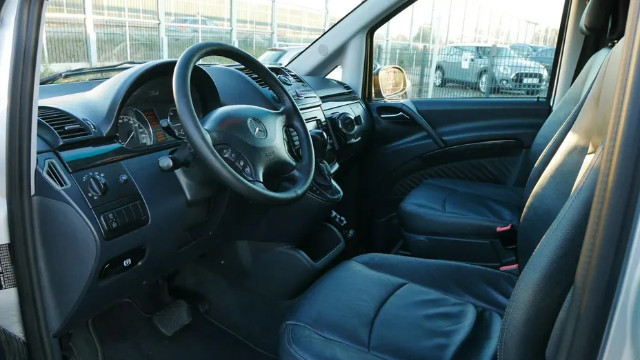 MERCEDES-BENZ Viano -