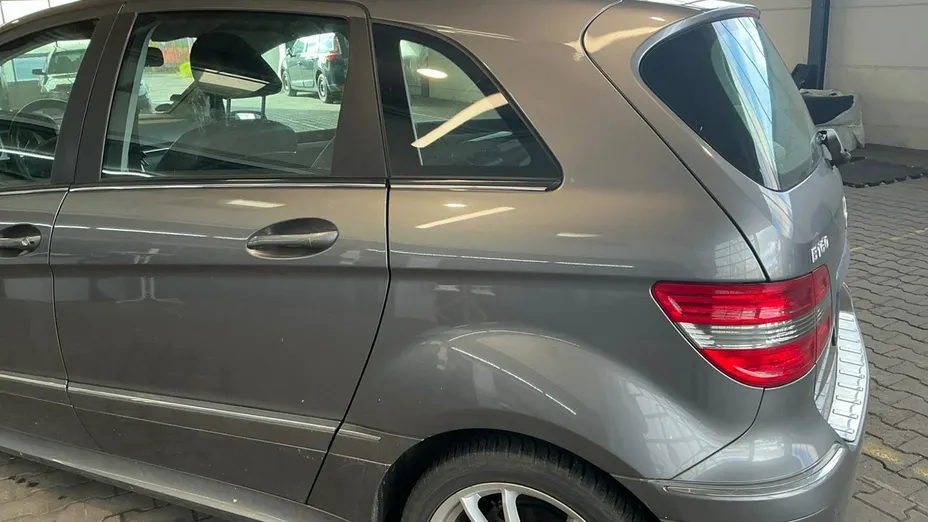 MERCEDES-BENZ B Klasa -
