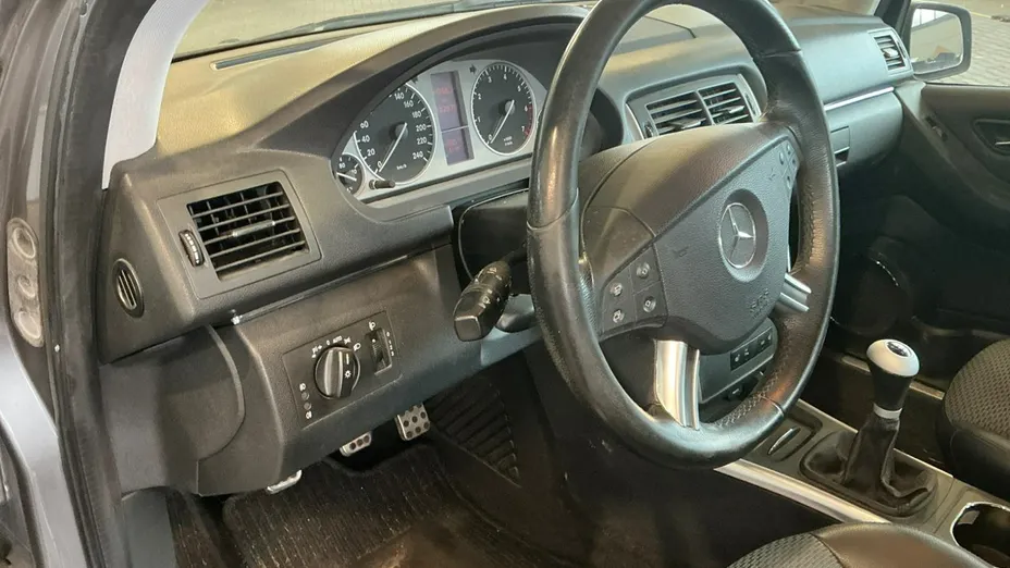 MERCEDES-BENZ B Klasa -
