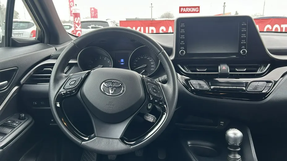 TOYOTA C-HR -