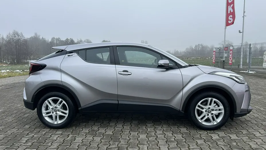 TOYOTA C-HR -