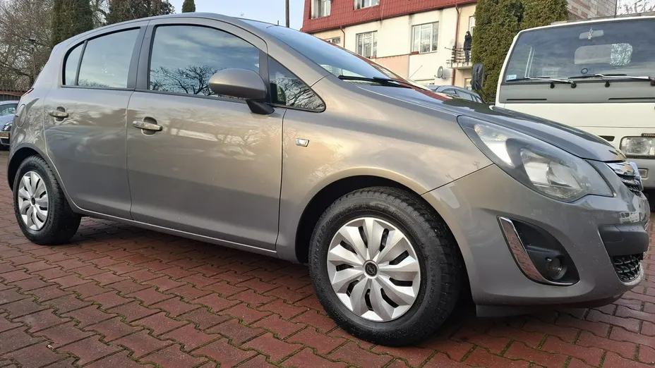 OPEL Corsa -