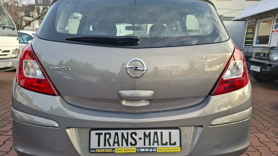 OPEL Corsa -