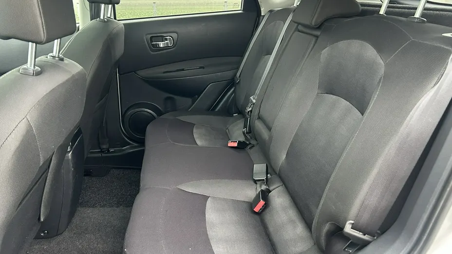 NISSAN Qashqai -