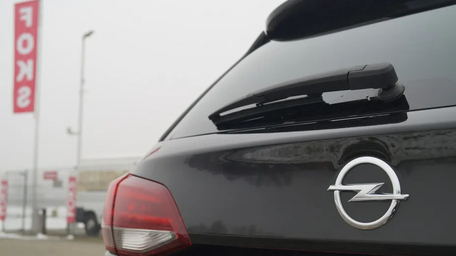 OPEL Astra -