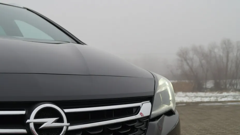 OPEL Astra -