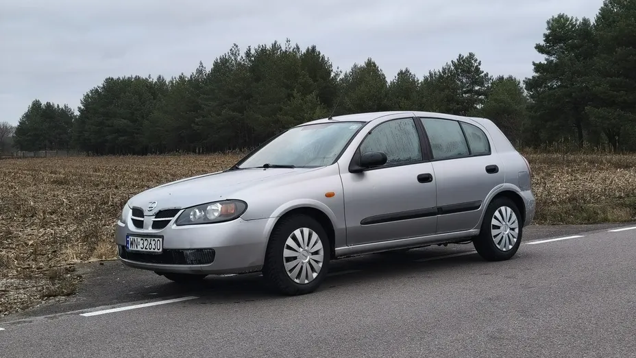 NISSAN Almera -