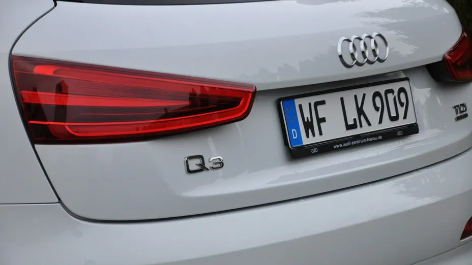 AUDI Q3 -