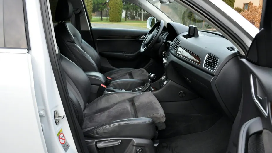 AUDI Q3 -